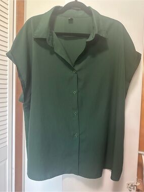 SHEIN Women’s Short Sleeve Button-Down Shirt - Emerald Green